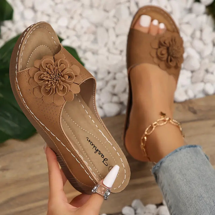 Belle™ - Orthopädische Sandalen mit Blumenmuster