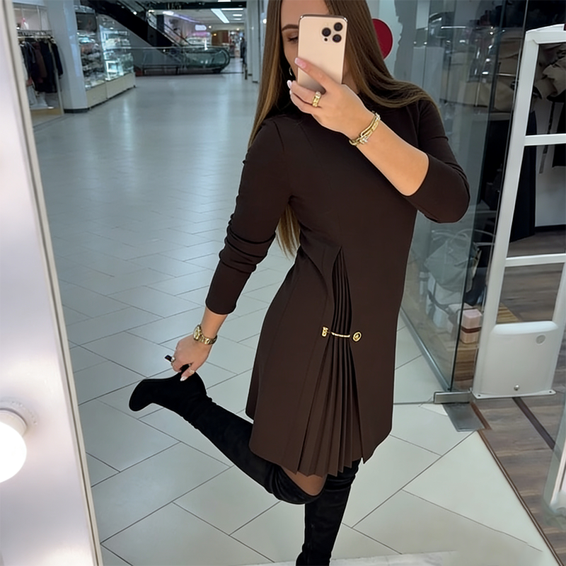 MADELINE – ELEGANTES MINI-KLEID MIT PLISSIERTEN AKZENTEN