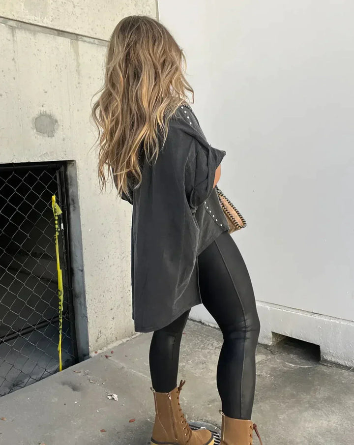 Isabelle™ - Oversized T-Shirt mit Nieten