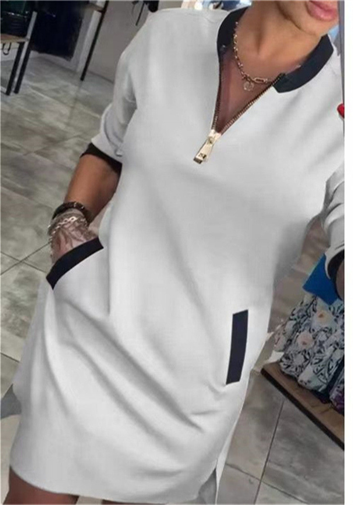 MADELINE – MODERNES GRAUES EINTEILIGES KLEID MIT REISSVERSCHLUSS AM HALS UND TASCHEN